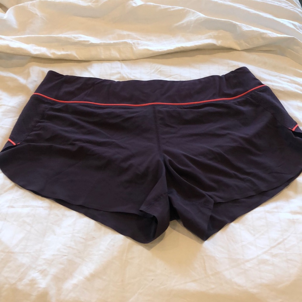 Athleta run with it shorts